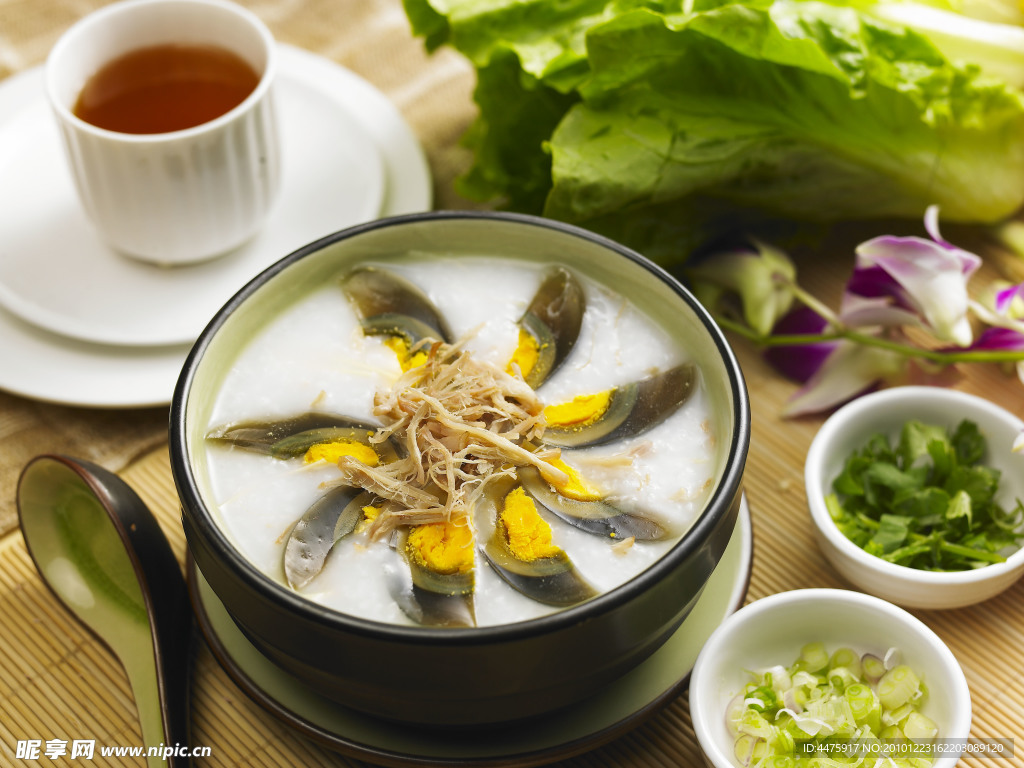 皮蛋瘦肉粥