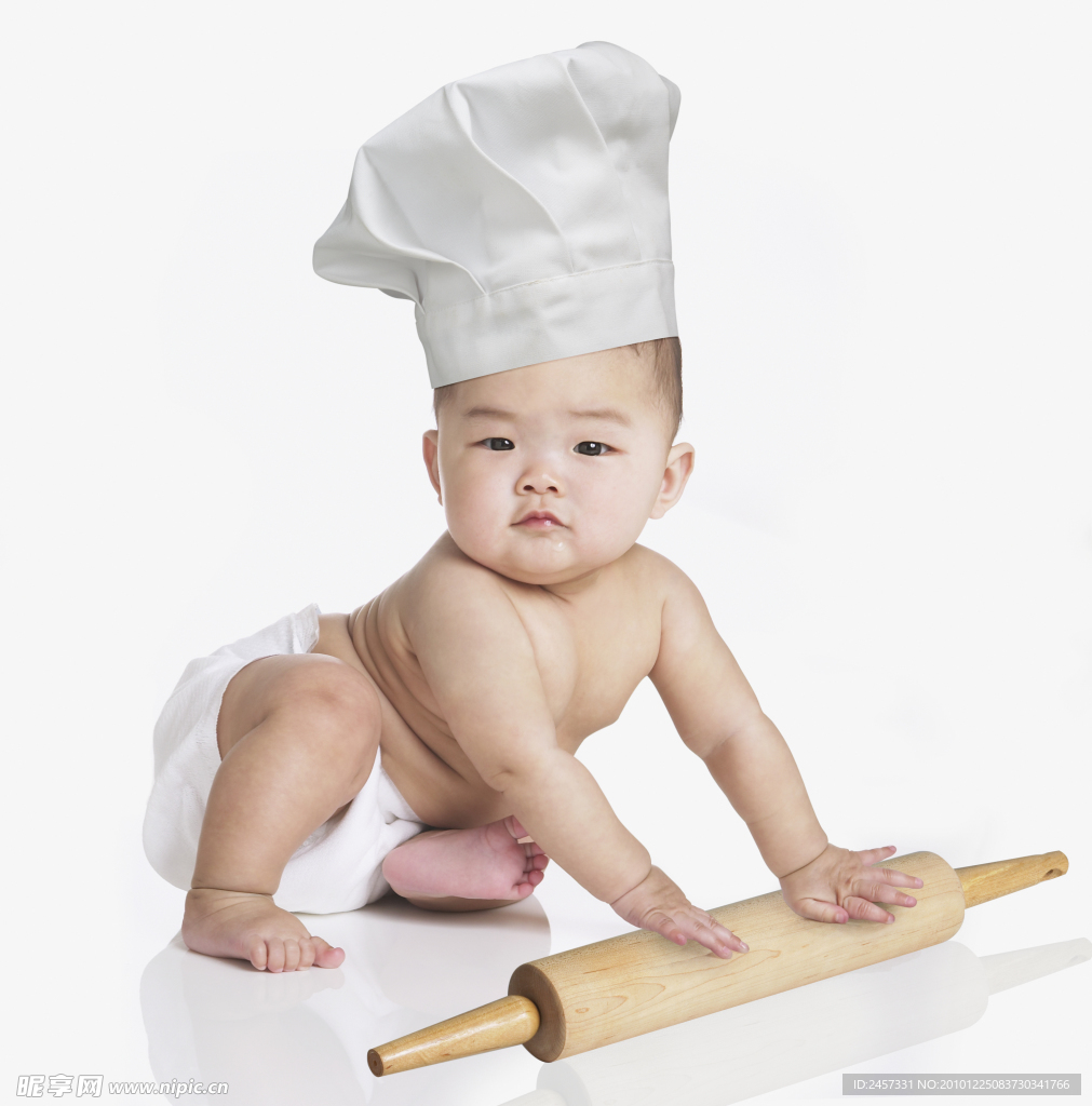 打扮成厨师的宝宝婴儿