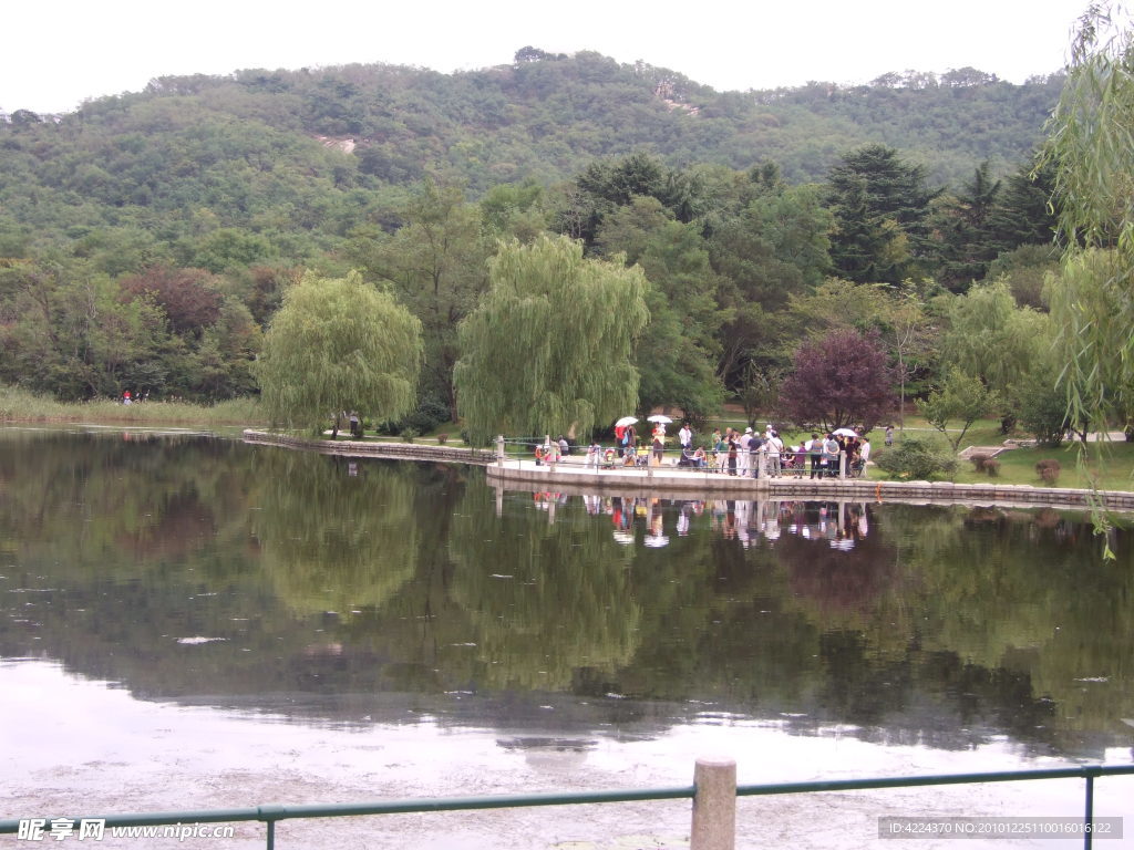 湖光山色