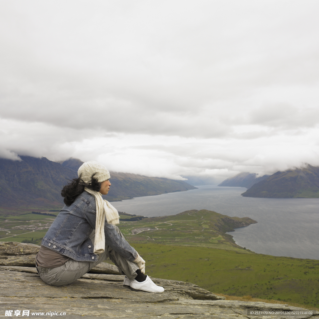 效外游玩的女人