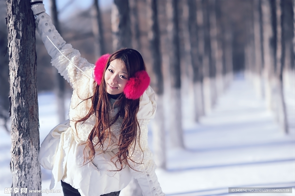 雪中女孩