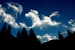 天空白云