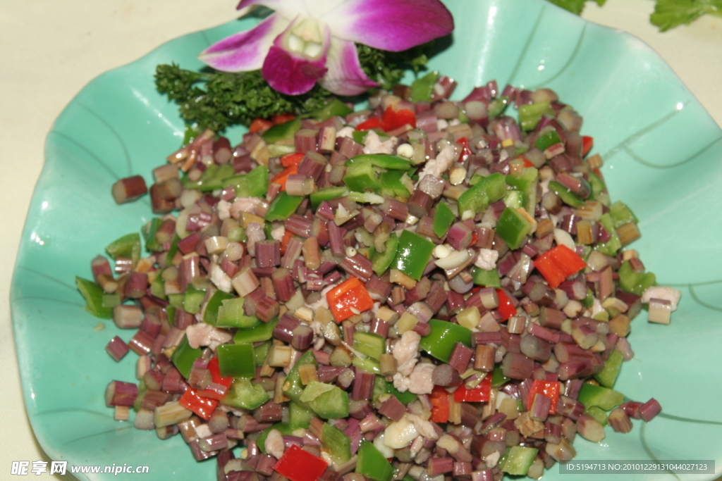 贡蕨炒肉沫