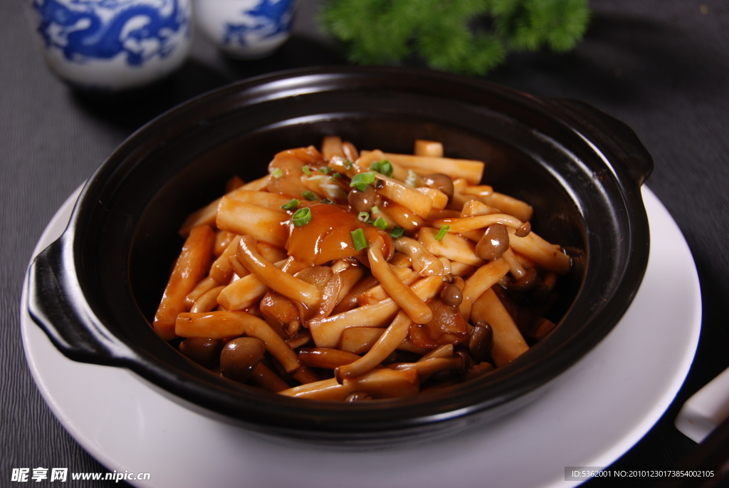 鲍汁什锦菌菇