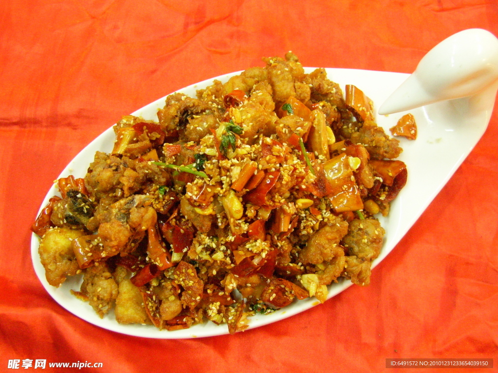 脆椒辣子鸡