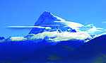 高原的雪山