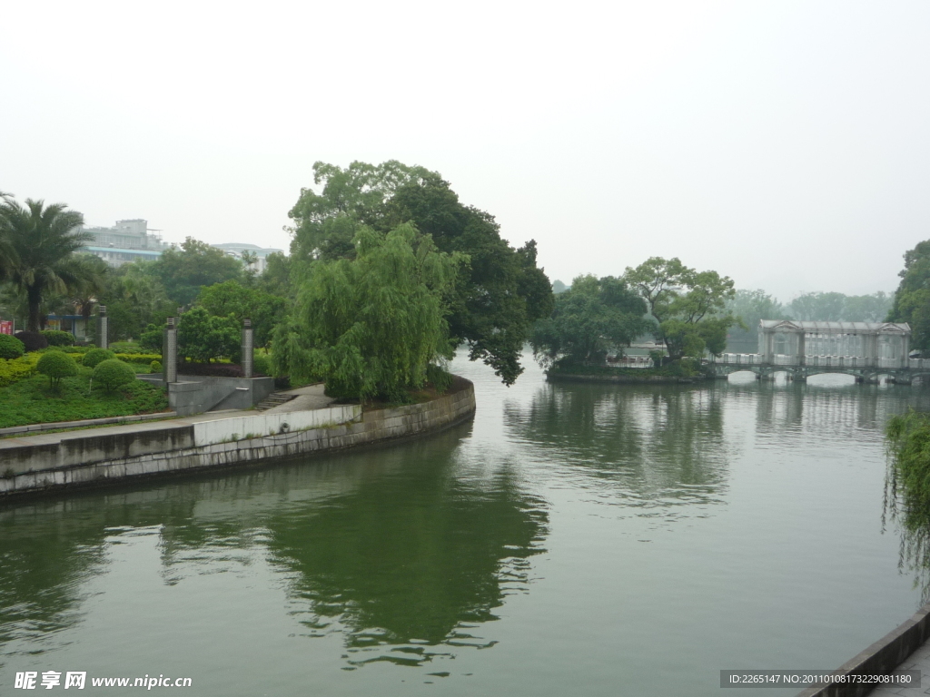 榕湖玻璃桥