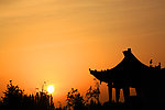 夕阳中的苏武庙