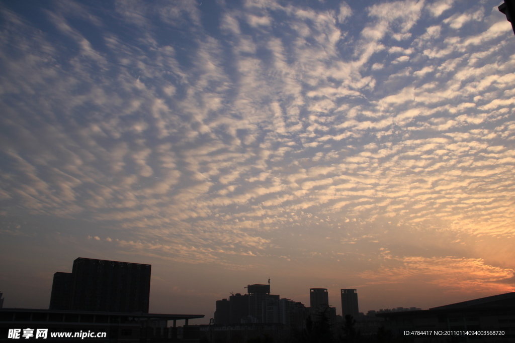 校园的夕阳