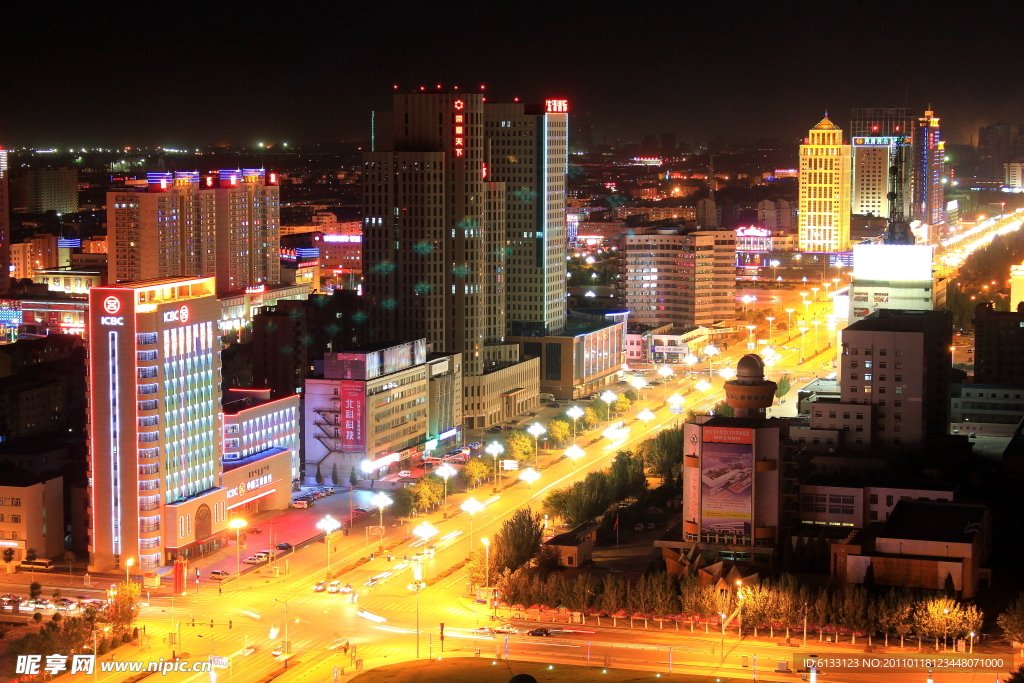 家乡的夜景