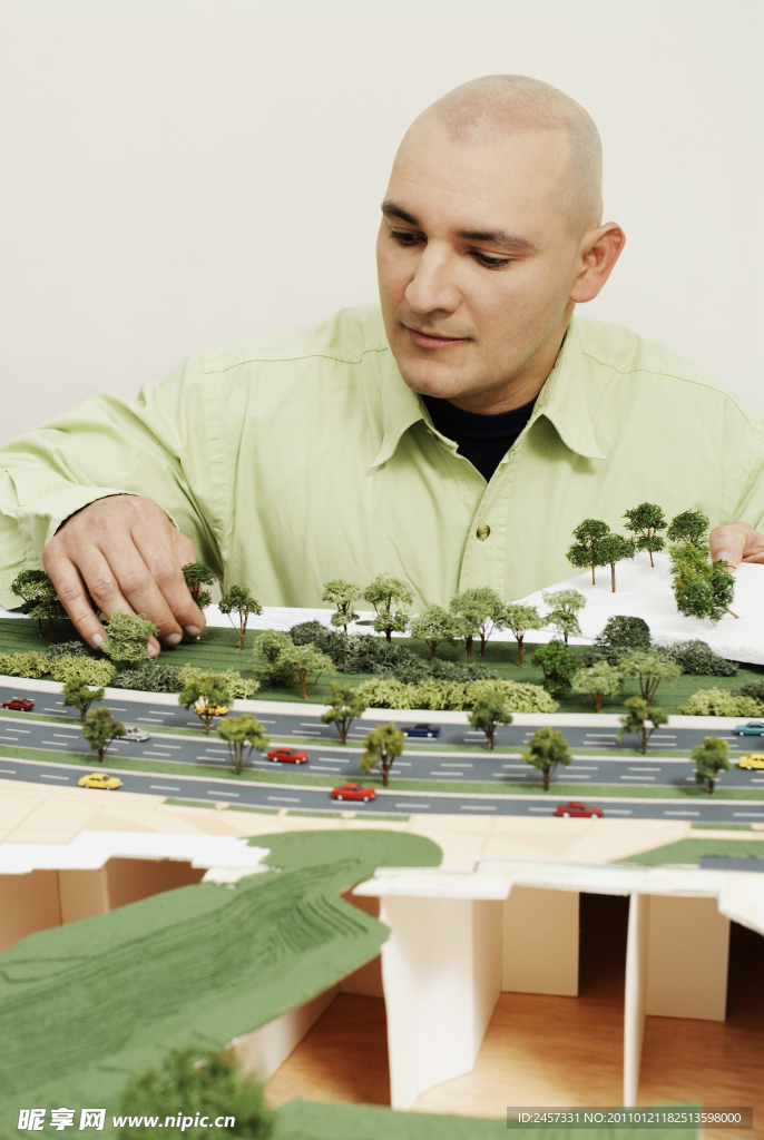 设计城市公路的建筑师
