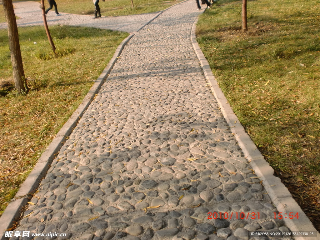 石子路
