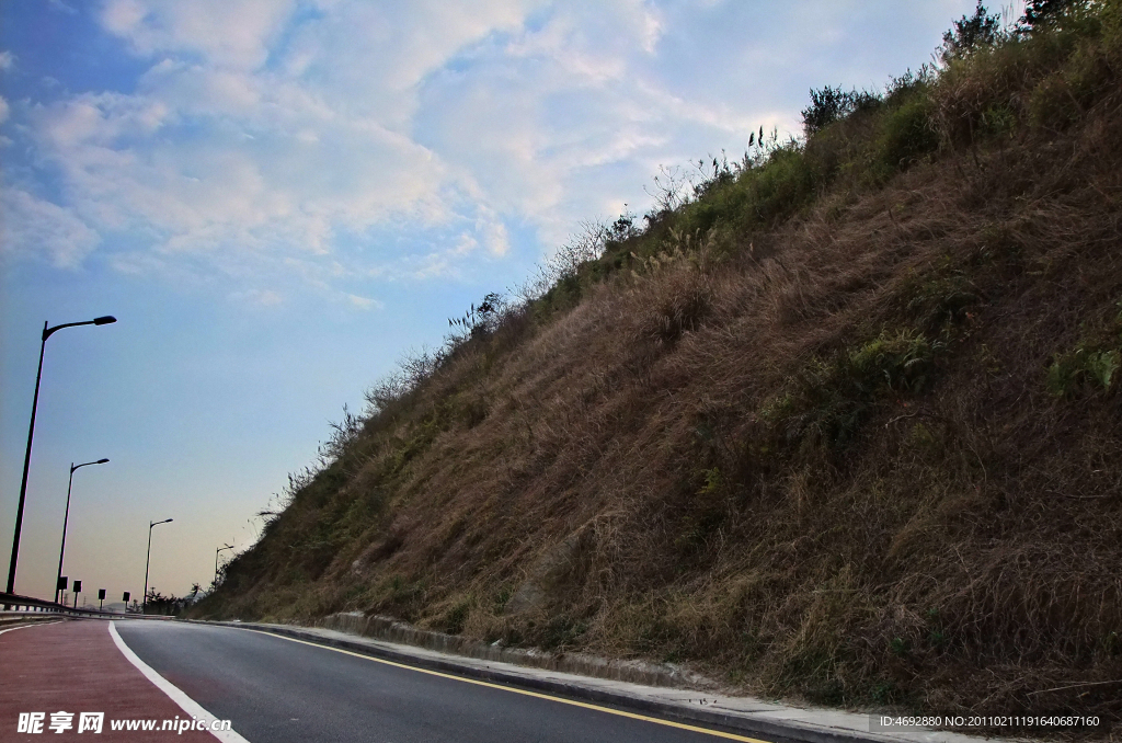 道路和天空