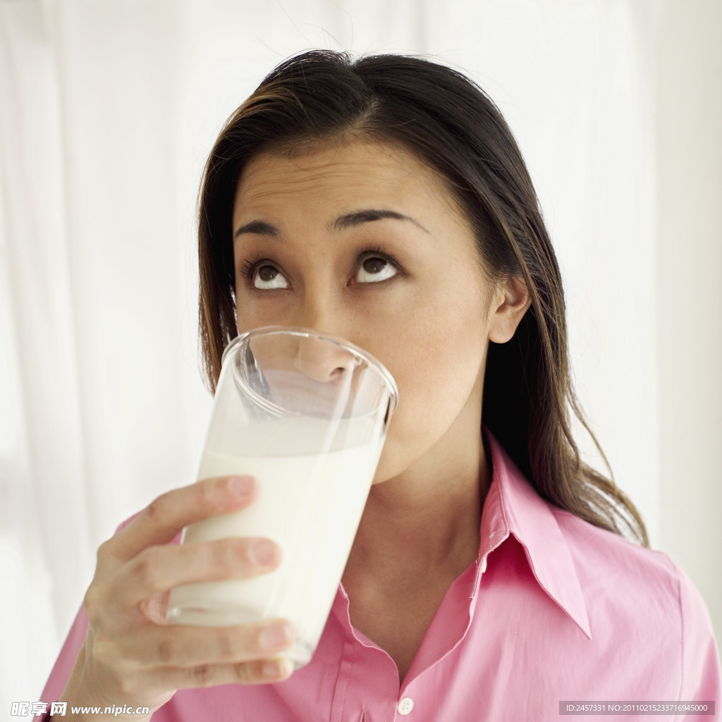 世界牛奶日 | “一老一小”如何养成喝奶好习惯？_乳制品