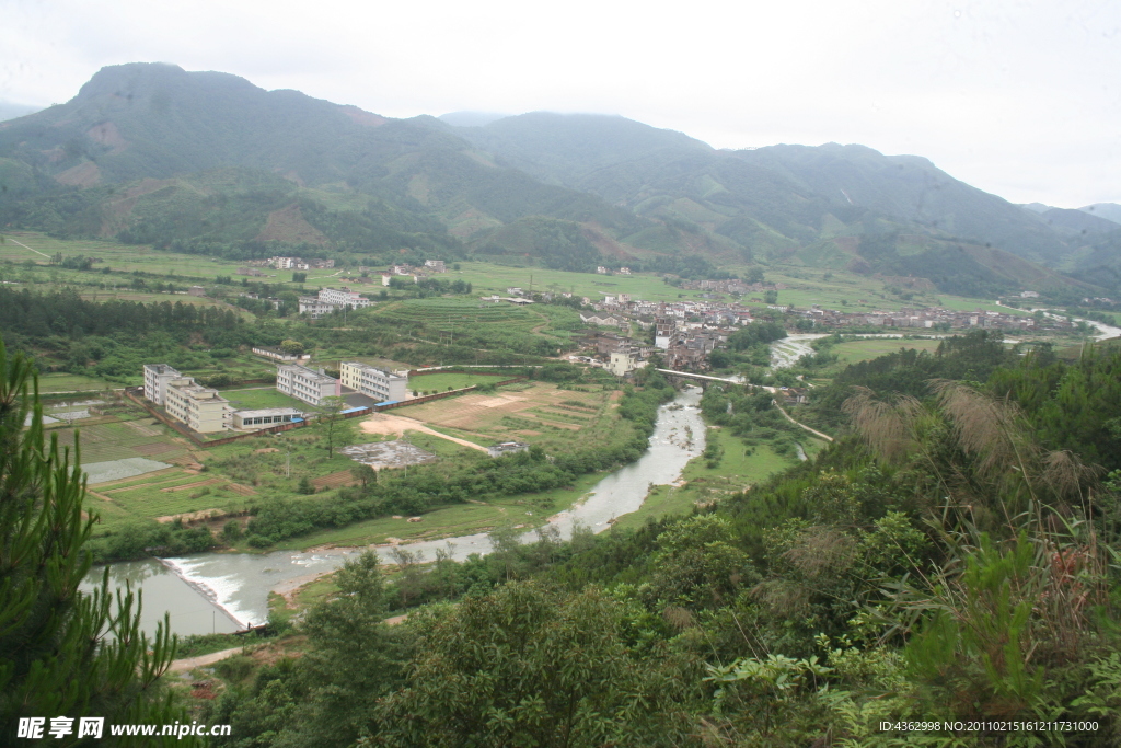 山区小镇