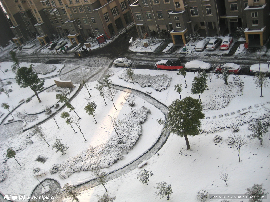 城市雪景