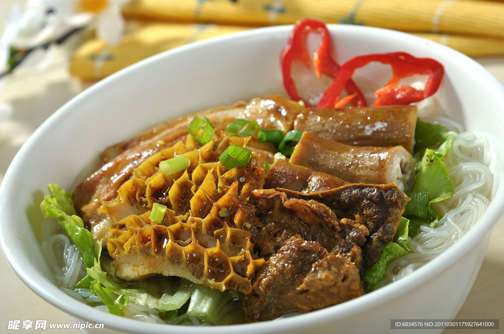 牛杂汤粉面