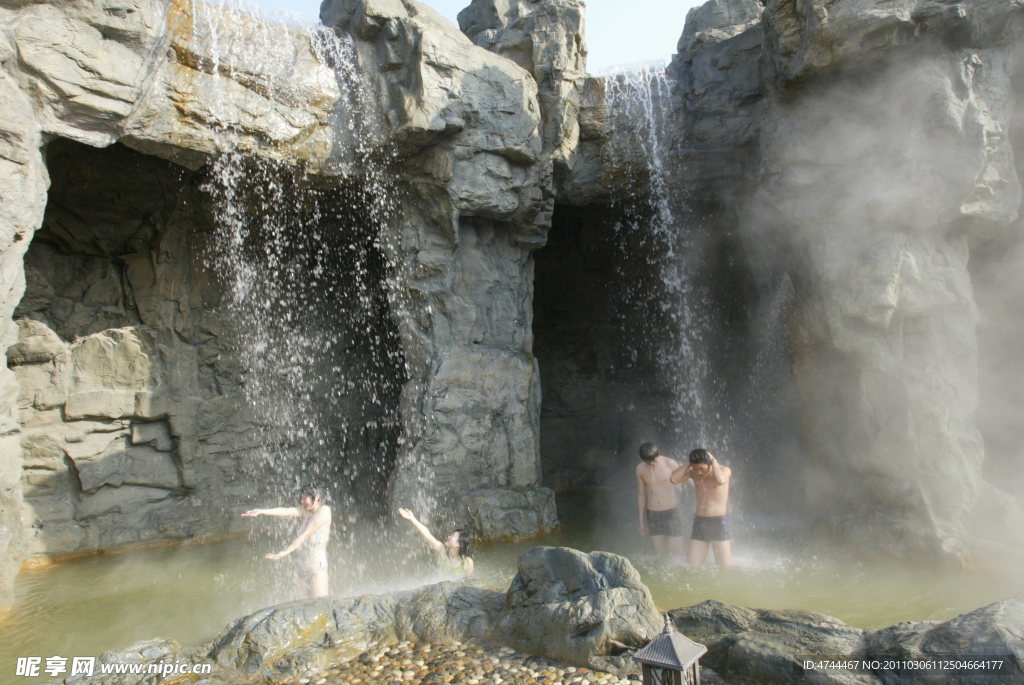 温泉旅游