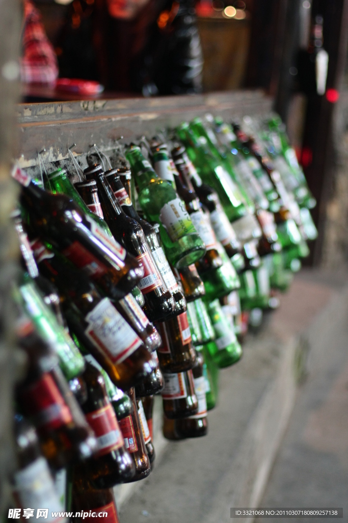 凤凰古城酒吧外装饰