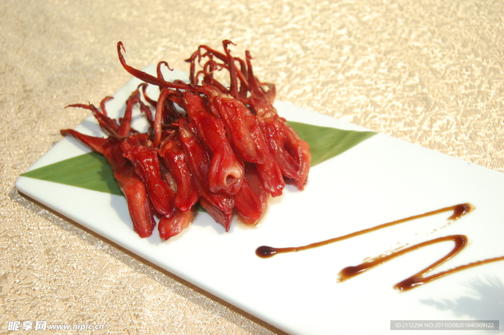 烟熏鸭舌