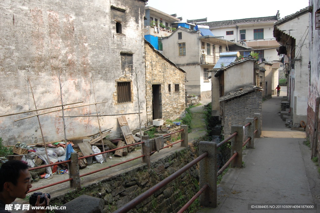 小河人家