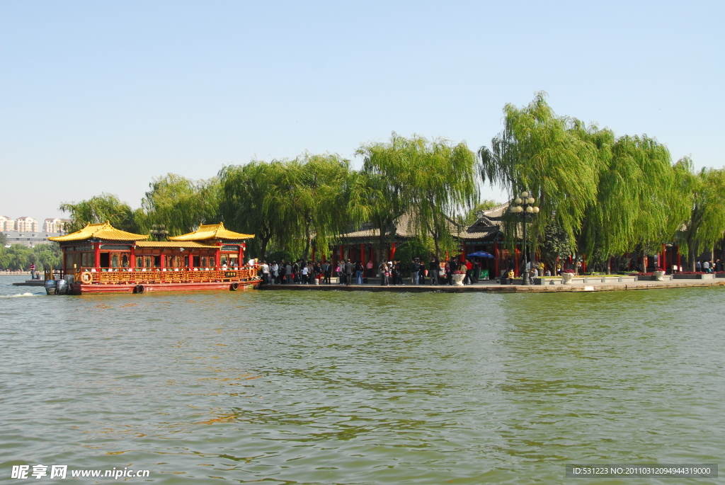 大明湖