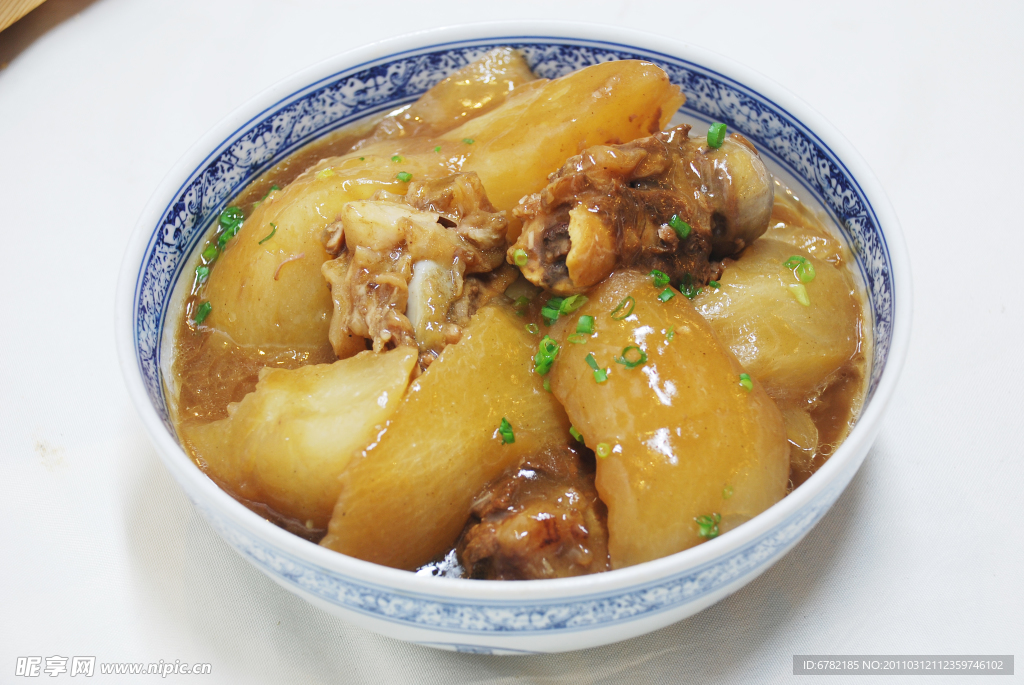 萝卜筒子骨
