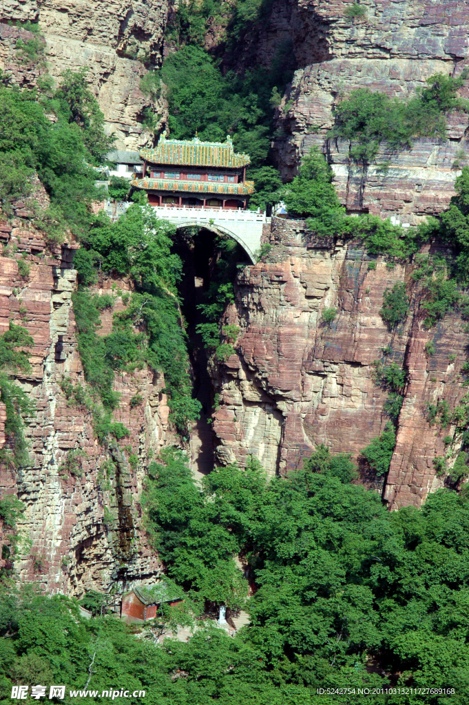 苍岩山桥楼殿