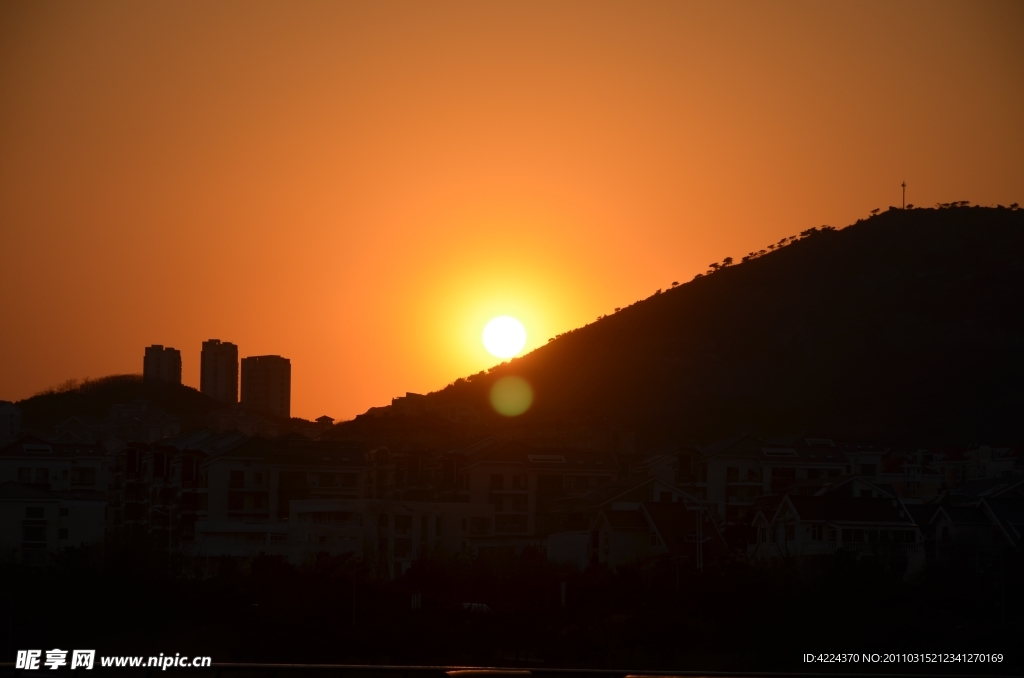 夕阳光影