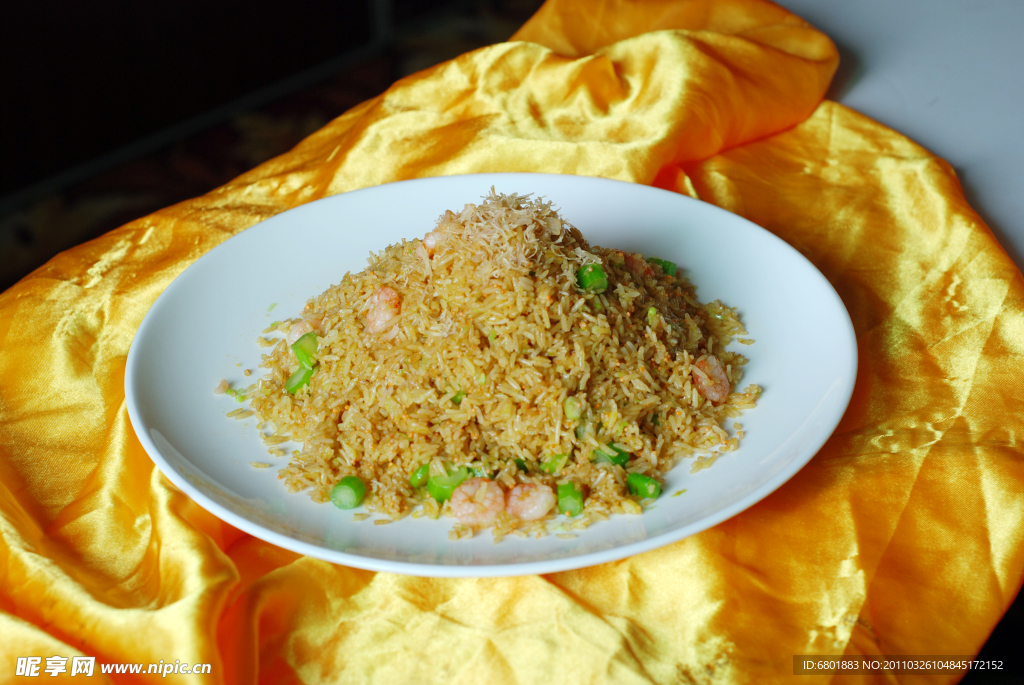 鲍鱼粒炒饭