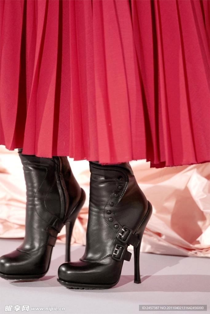 Christian Dior品牌高级定制礼服细节图
