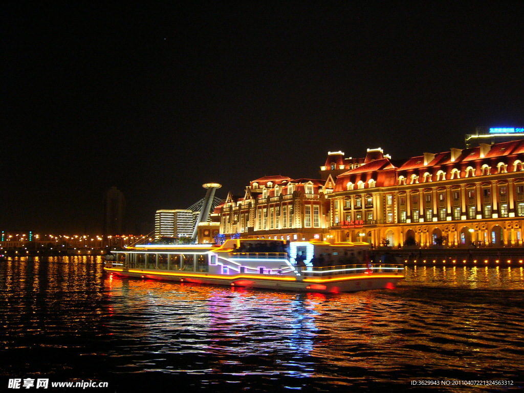 海河金湾夜游船