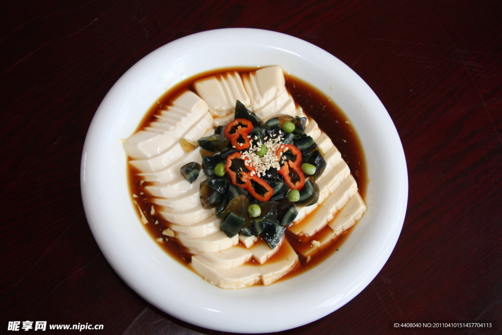 皮蛋豆腐