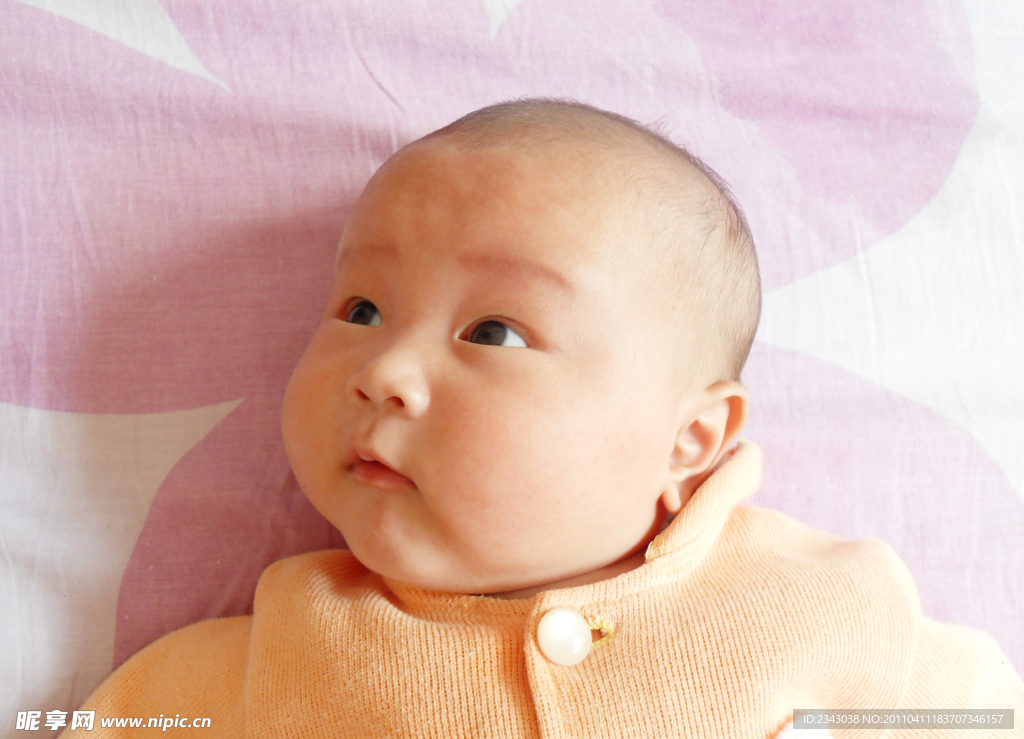 可爱的幼儿