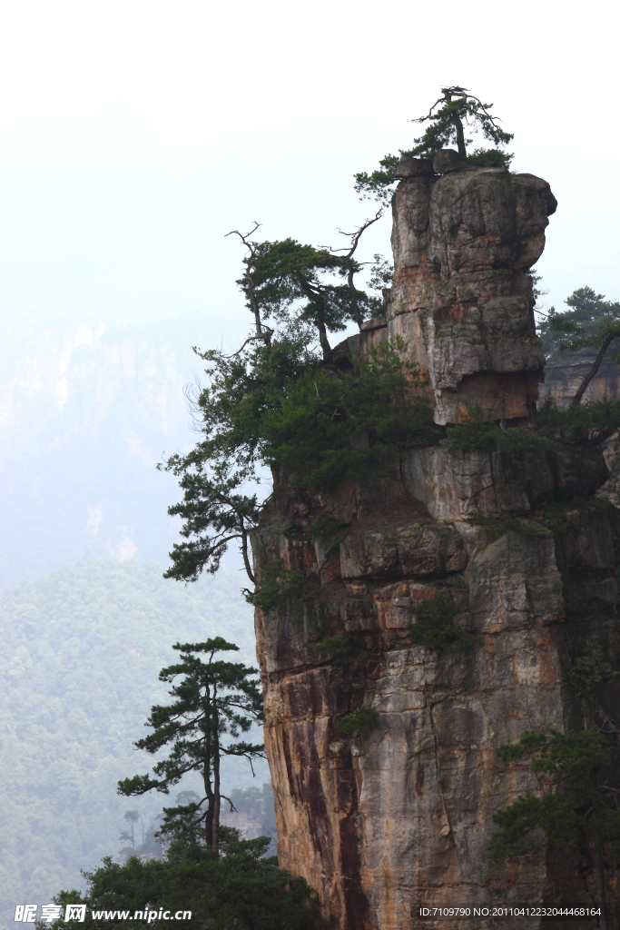 悬崖峭壁风景