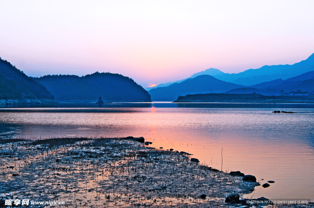 天堂湖
