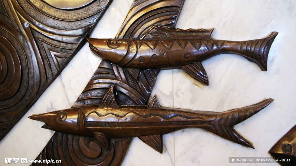 铜皮浮雕 鲨鱼