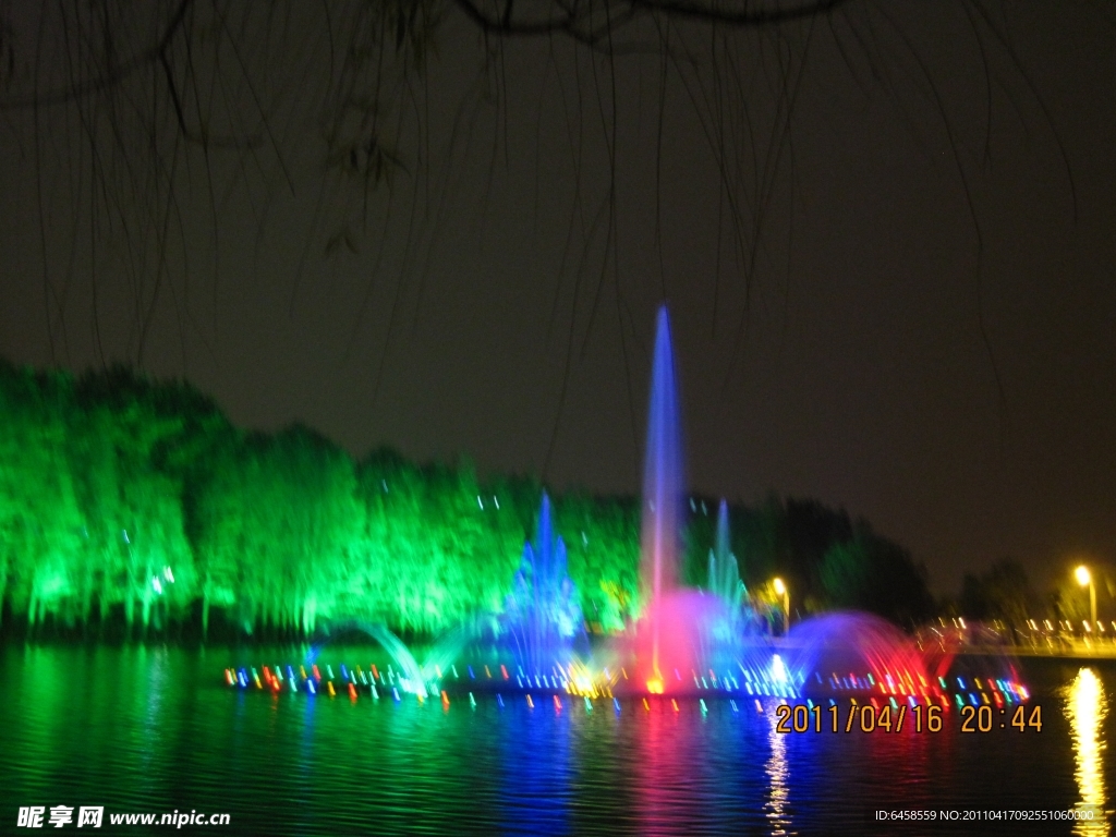 中南民族大学喷泉