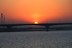 桥上的夕阳