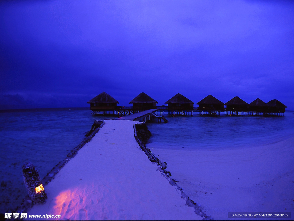 海边夜景