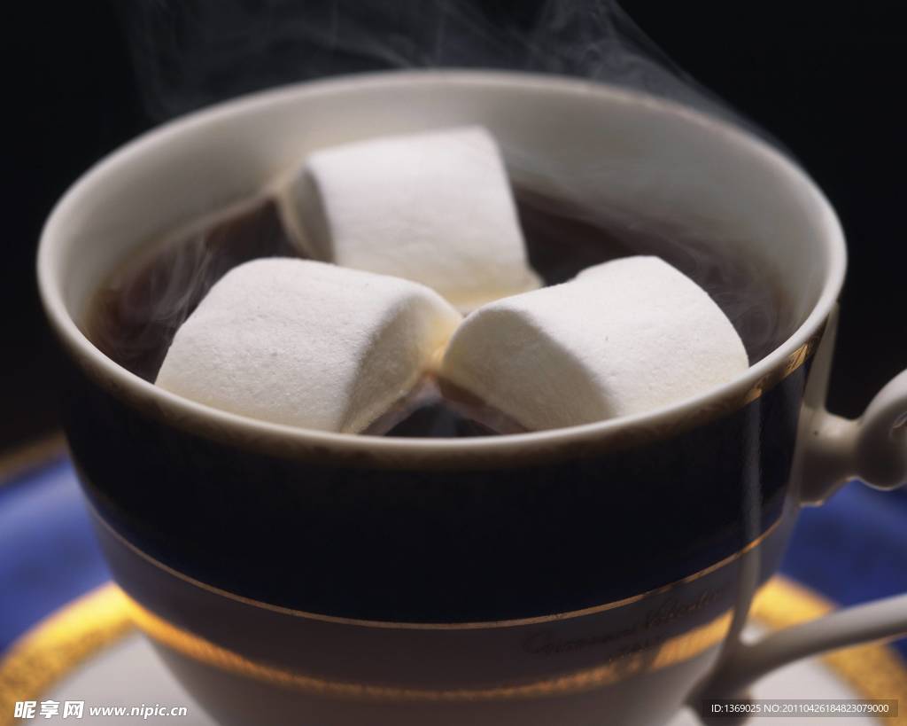 杯子中的甜点