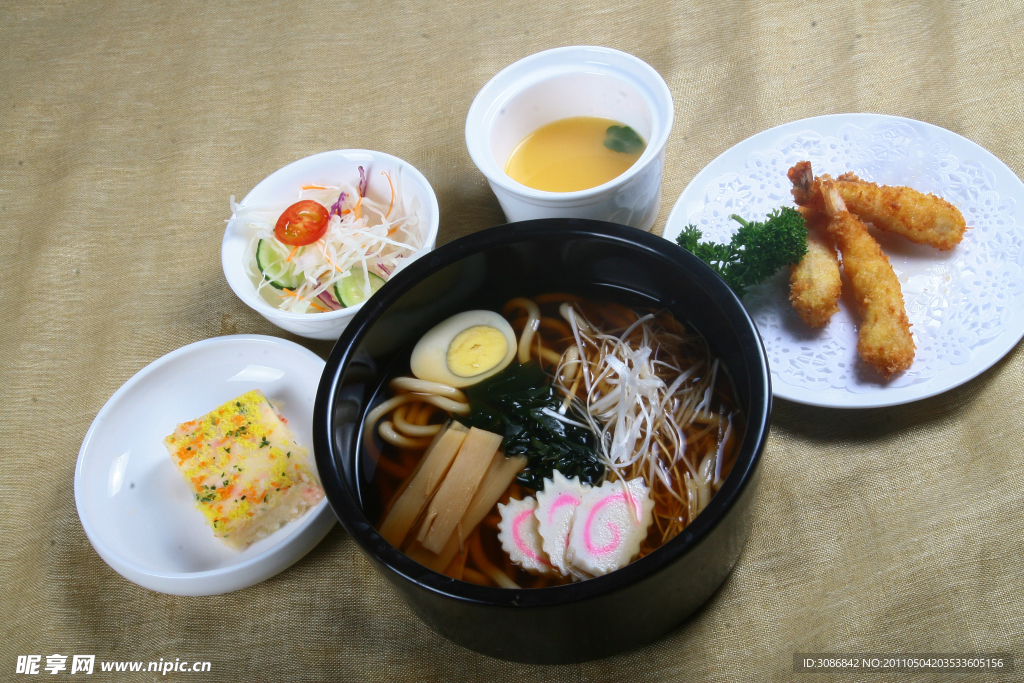 日式套餐乌冬面