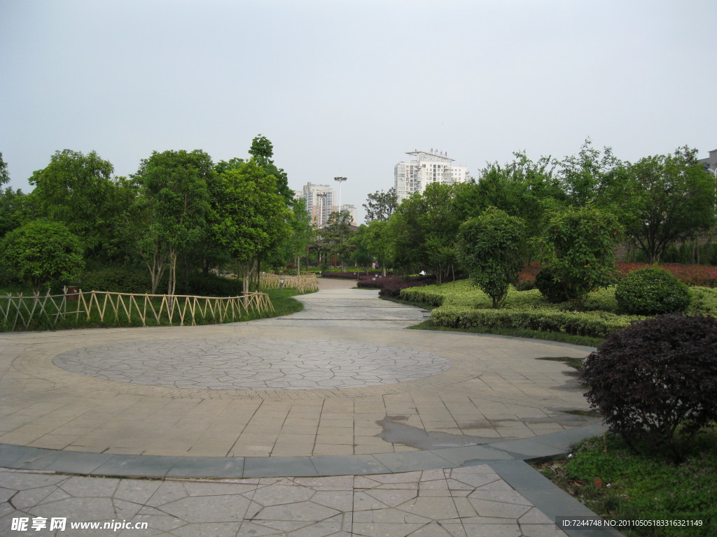 广场花园