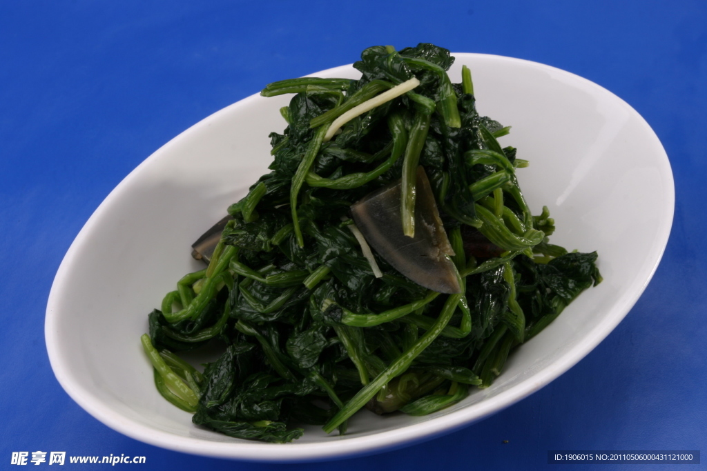 皮蛋炒菠菜