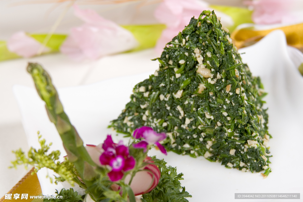 荠菜松仁