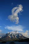 崇山峻岭