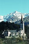 雪山下的城堡