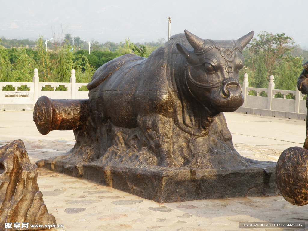 黄河出土的四尊大铁牛：水淹千年不腐，为我国最重文物|黄河|铁牛|开元_新浪新闻