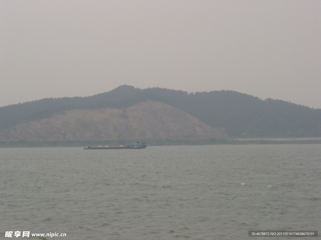 江边河流