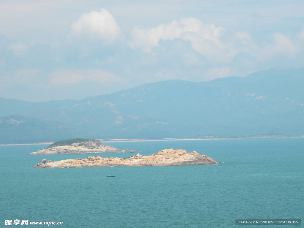 海中小岛